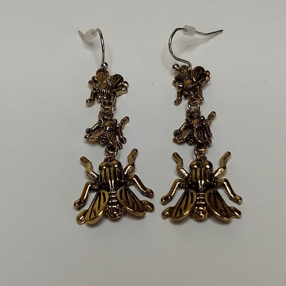 Fly Charm Earrings Gold Tone Dangle Three Flies Novelty Nature Statement Insect - Picture 2 of 4